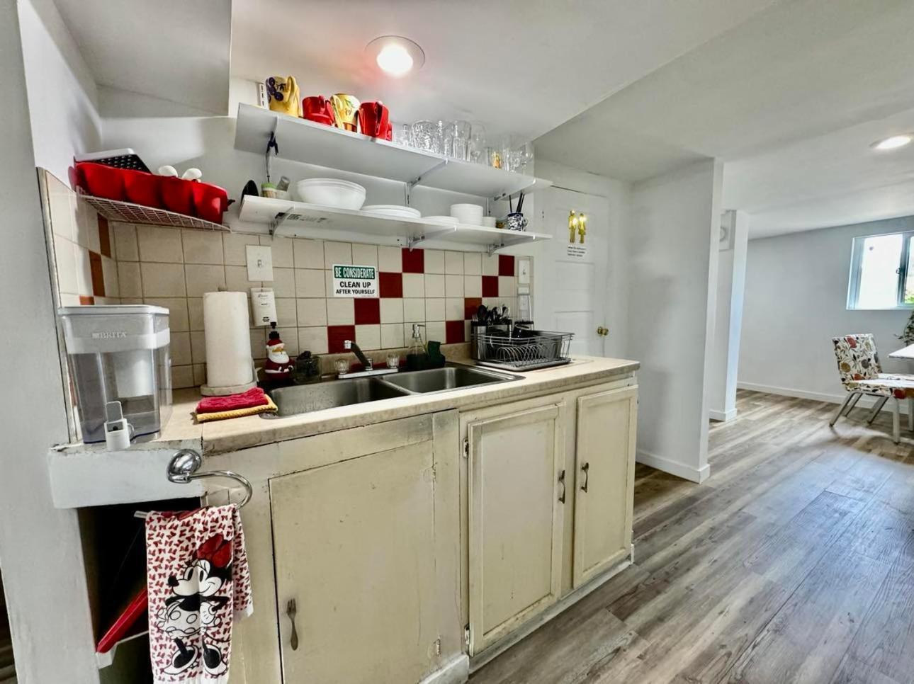 Tiny Private Room On The 1St Floor With Shared Bathroom Near Seatac Airport And Downtown Сиэтл Экстерьер фото