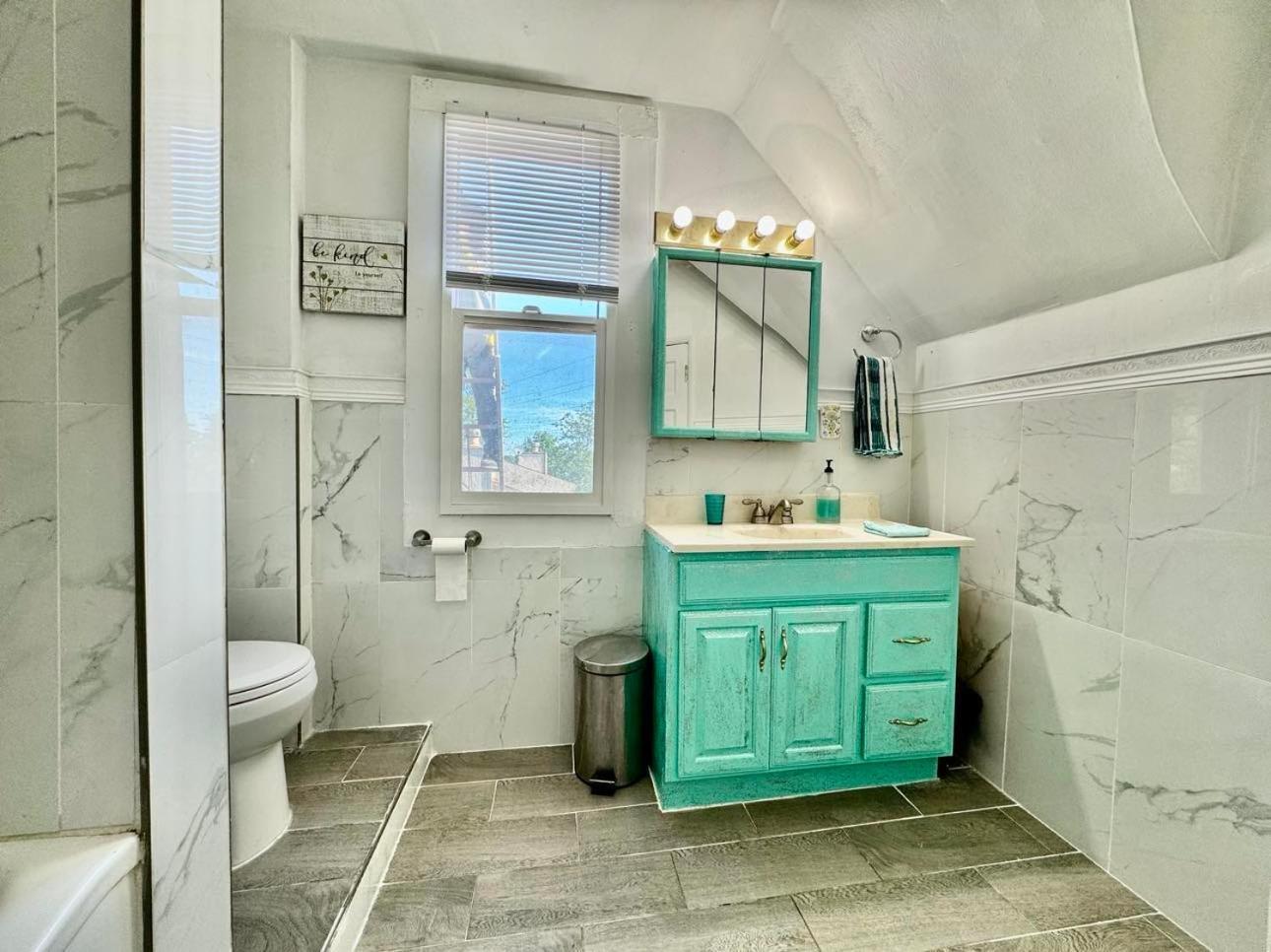 Tiny Private Room On The 1St Floor With Shared Bathroom Near Seatac Airport And Downtown Сиэтл Экстерьер фото